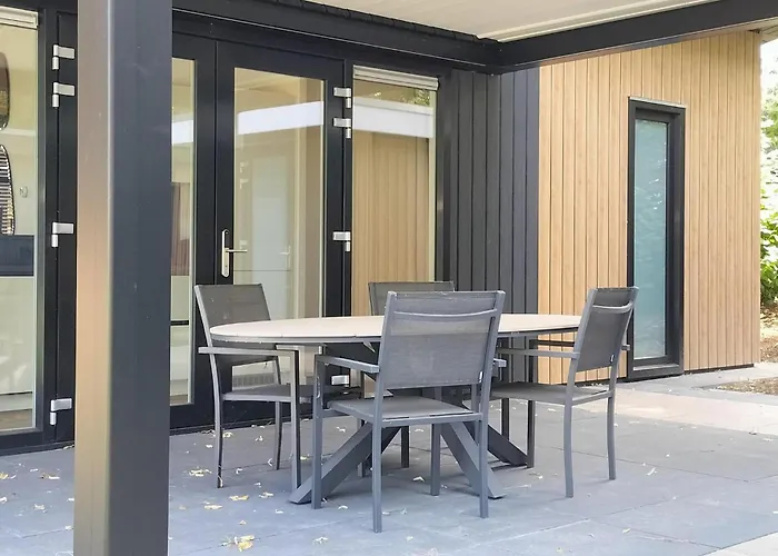 Amazing In Voorthuizen Semesterbostad